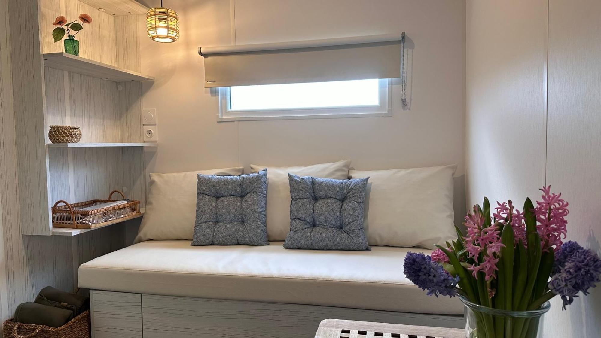 Glamping De Hof Van Eeden Warmond Экстерьер фото